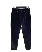 Jean tipo boyfriend fit rígido