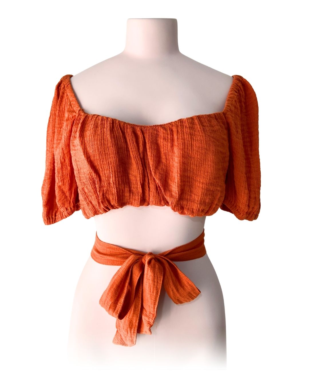 Crop top mangas encauchadas