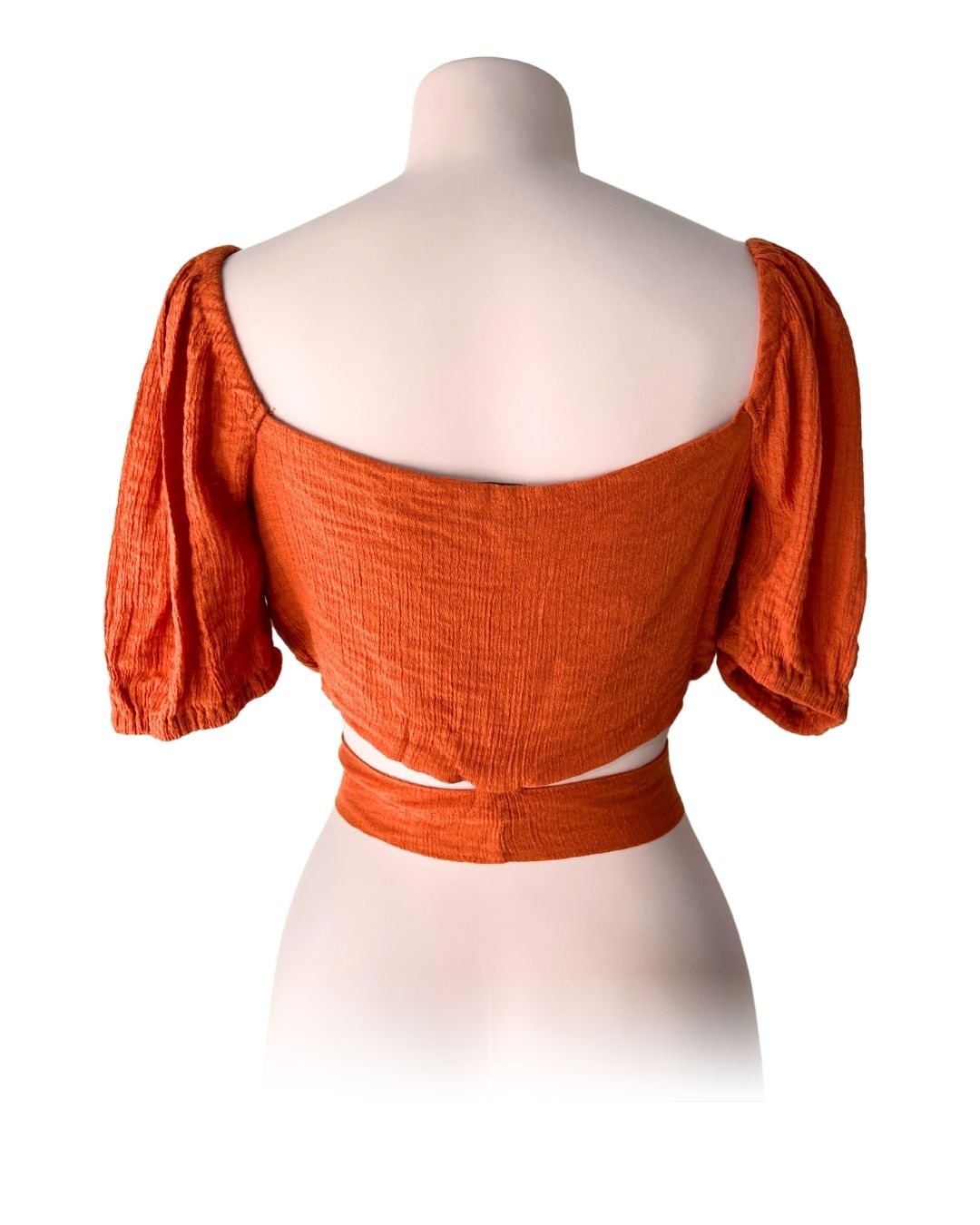 Crop top mangas encauchadas