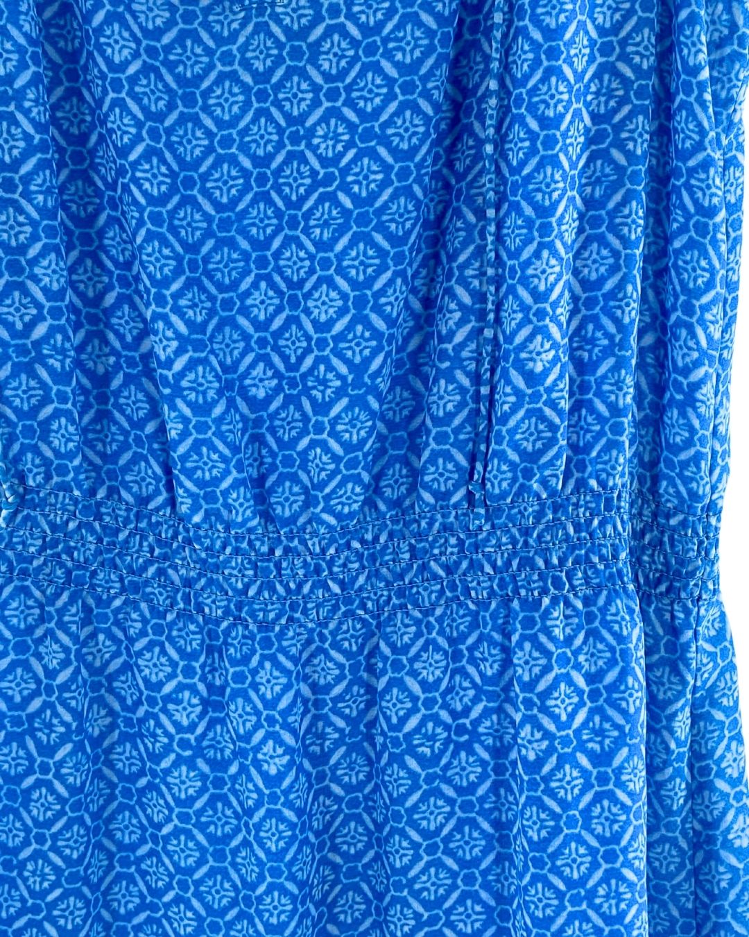 Vestido midi traslúcido