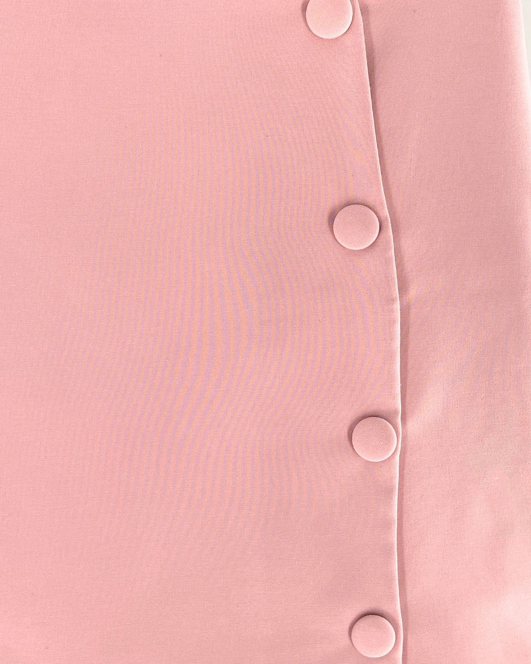 Falda mini detalle en botones