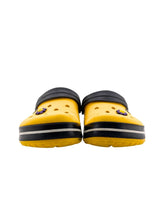 Zuecos crocband con charms
