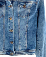 Chaqueta en denim rígida