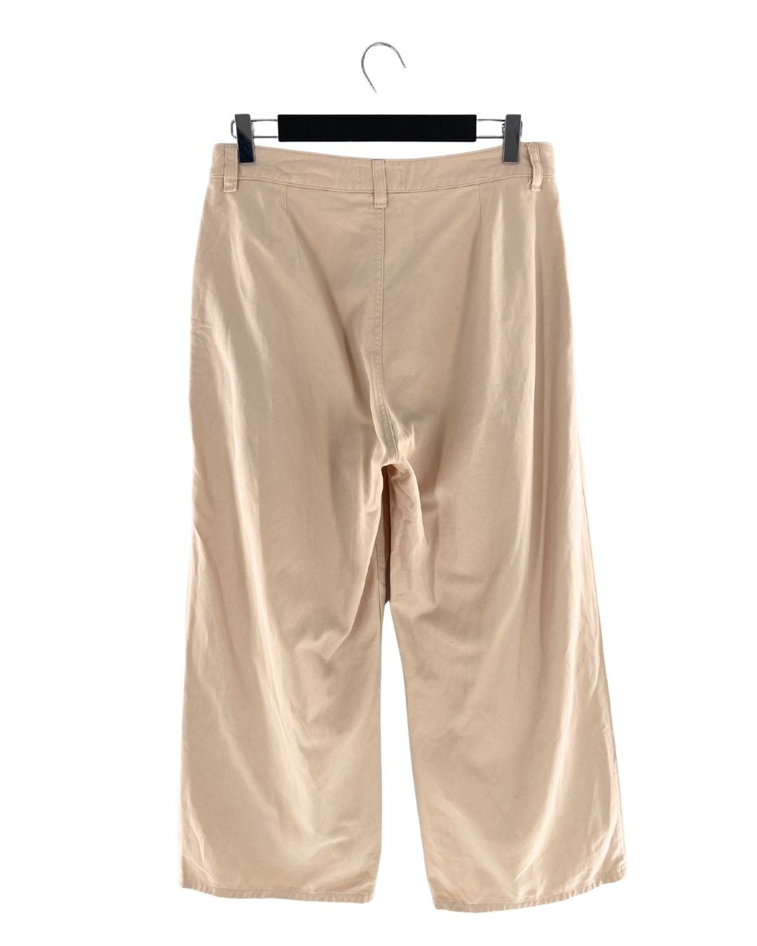 Pantalón rigído