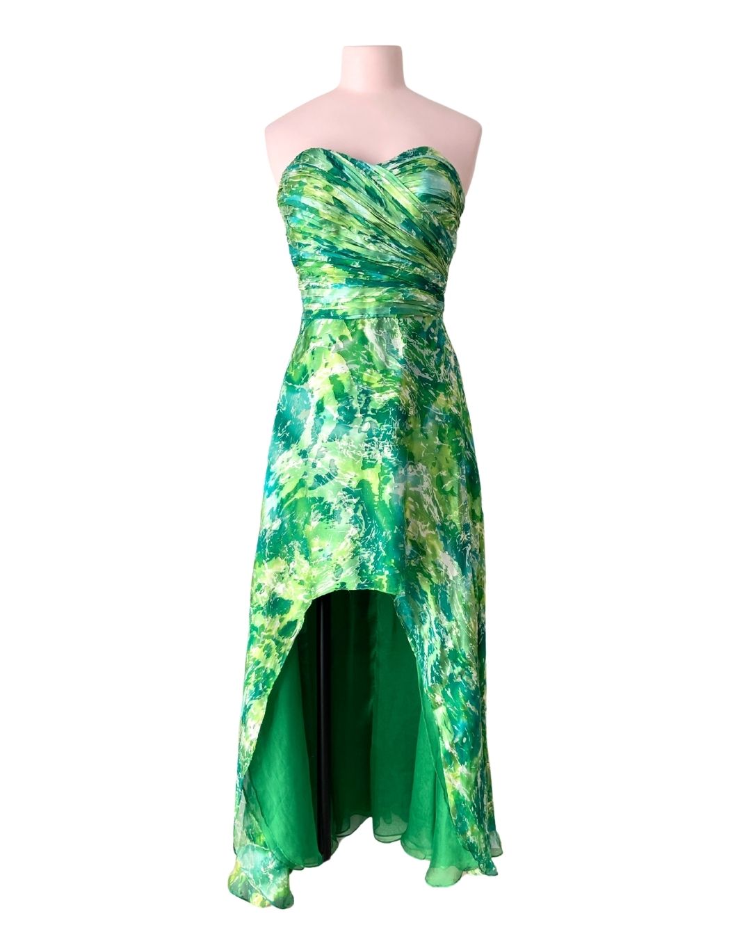 Vestido satinado strapless