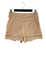 Short mini con guardapolvo