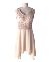 Vestido en blonda
