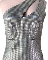 Vestido mini one shoulder