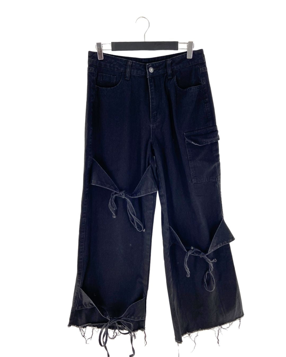 Jean rigído botas deshiladas