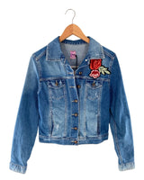 Chaqueta en denim con apliques
