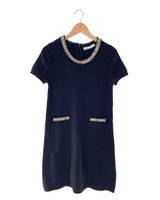 Vestido midi con detalles