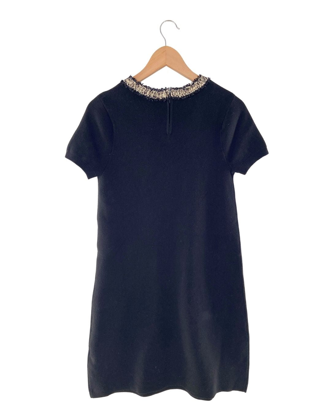Vestido midi con detalles