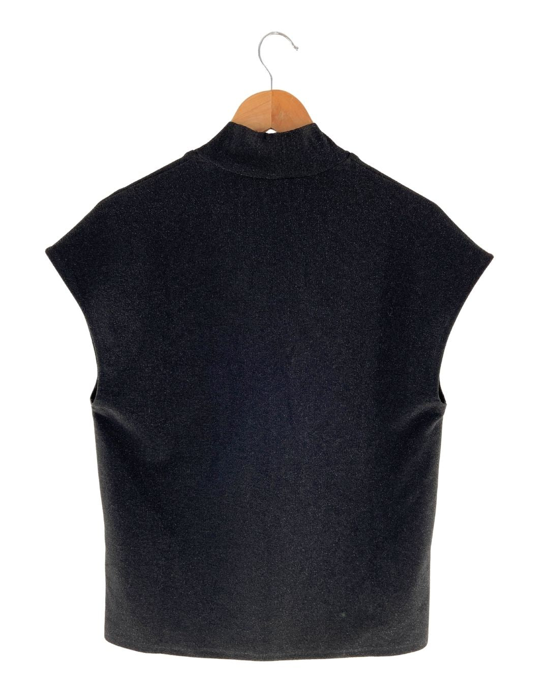 Blusa sleeveless con hilos