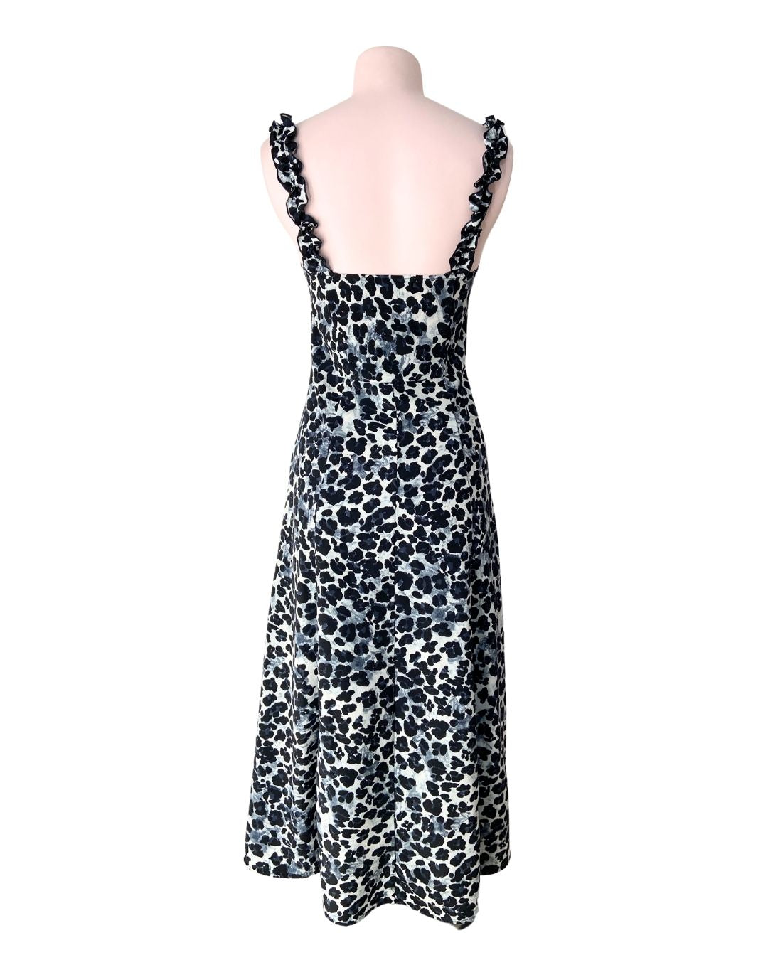 Vestido de tiras falda amplia