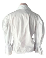 Camisa con anudado