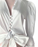 Camisa con anudado