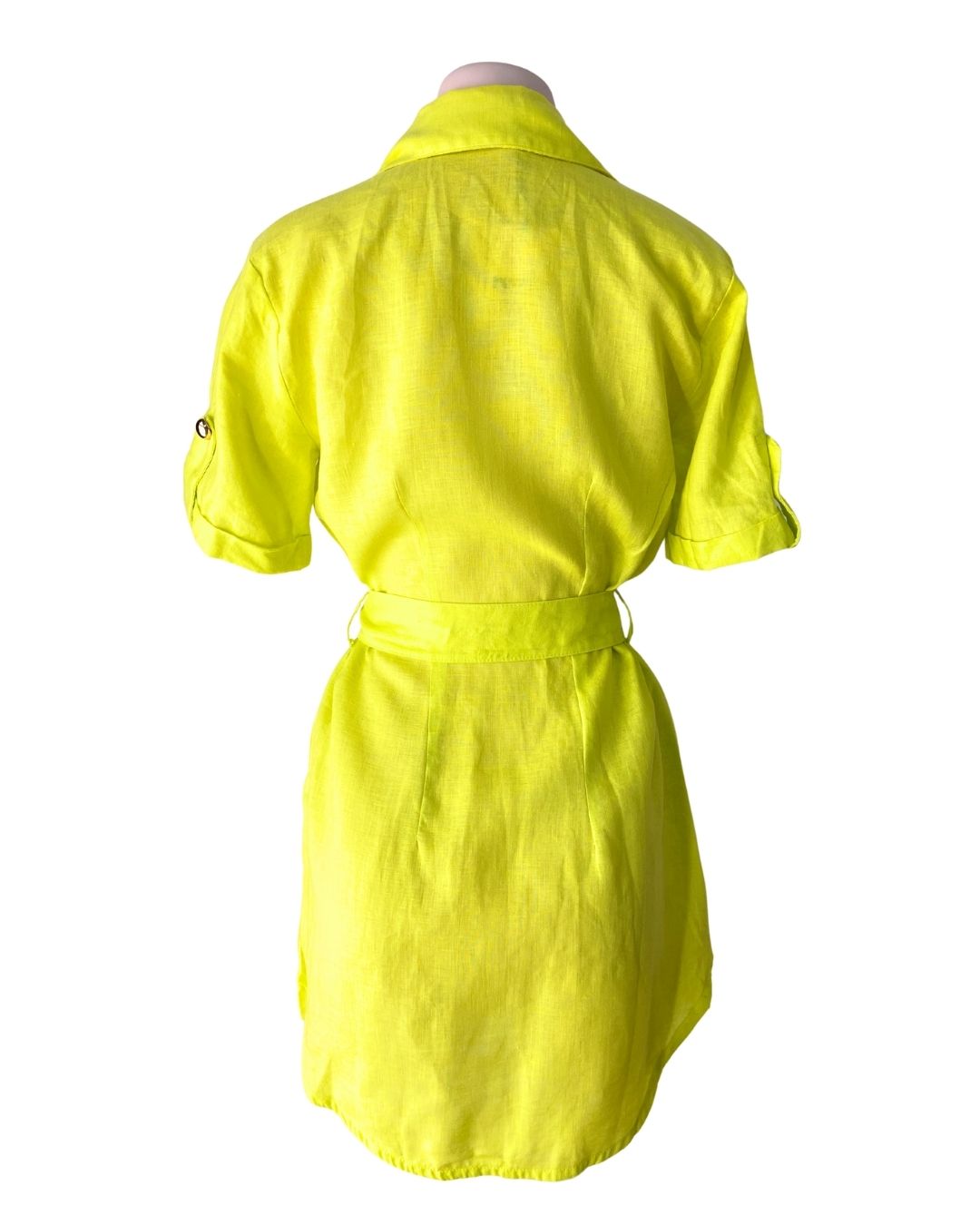 Vestido mini en lino abotonado