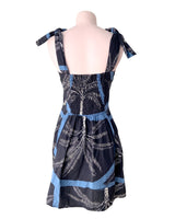 Vestido mini de tiras anudadas