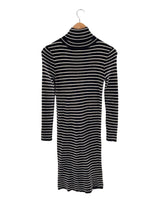 Vestido cuello alto a franjas