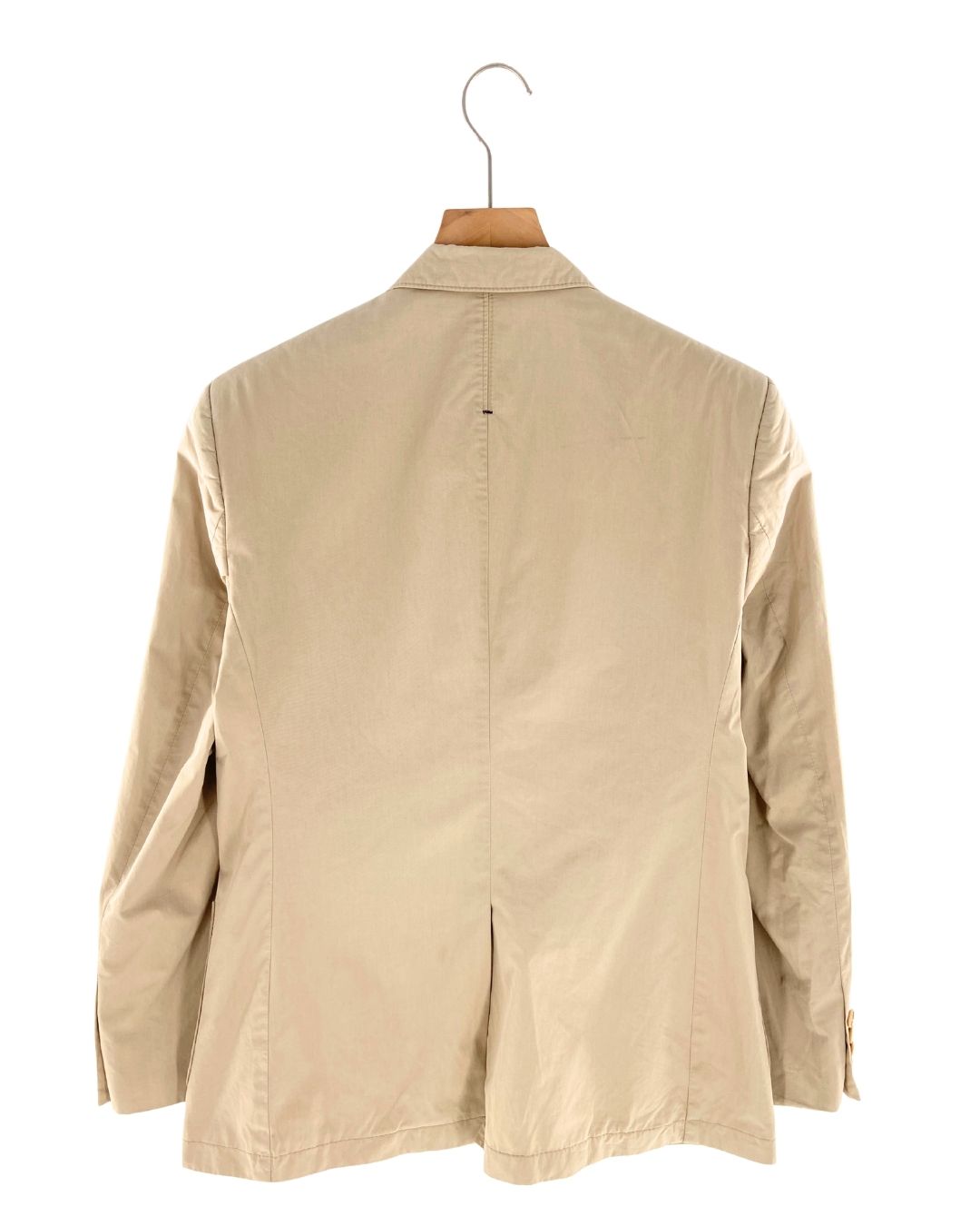 Chaqueta abotonada clásica