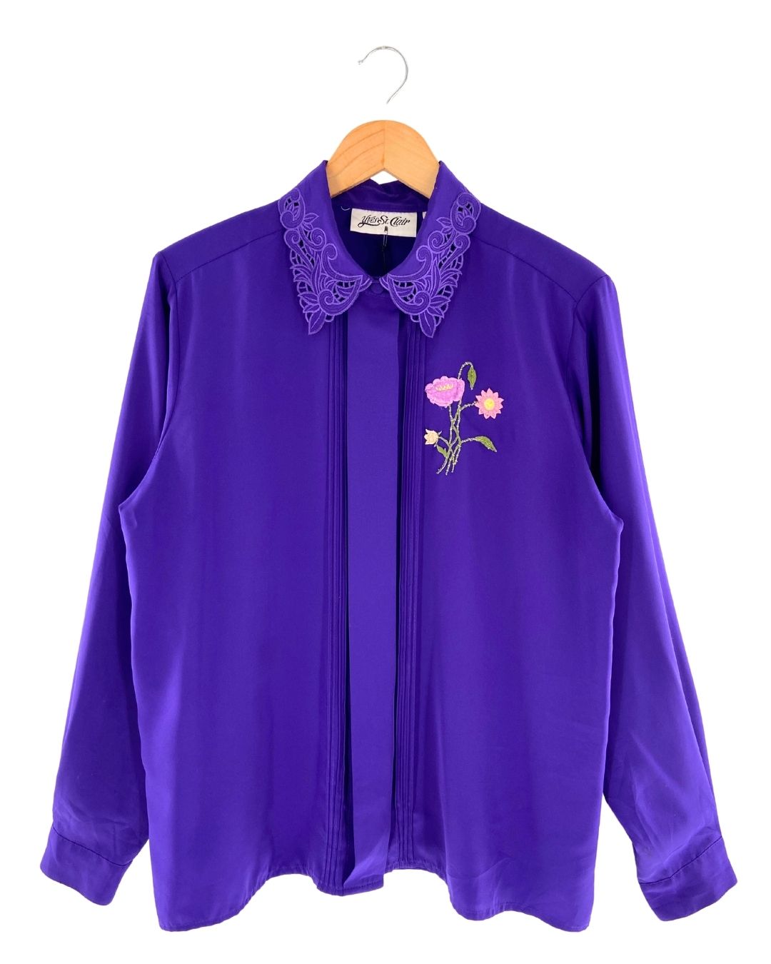 Camisa satinada con bordado