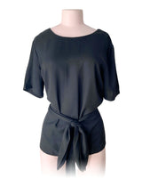 Blusa manga corta con anudado