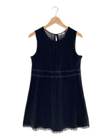 Vestido midi en blonda corte A