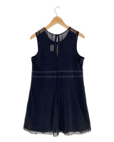 Vestido midi en blonda corte A
