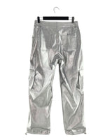 Pantalón tipo cargo metalizado