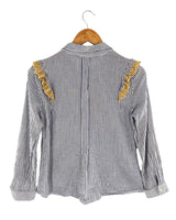 Camisa a rayas con bordados