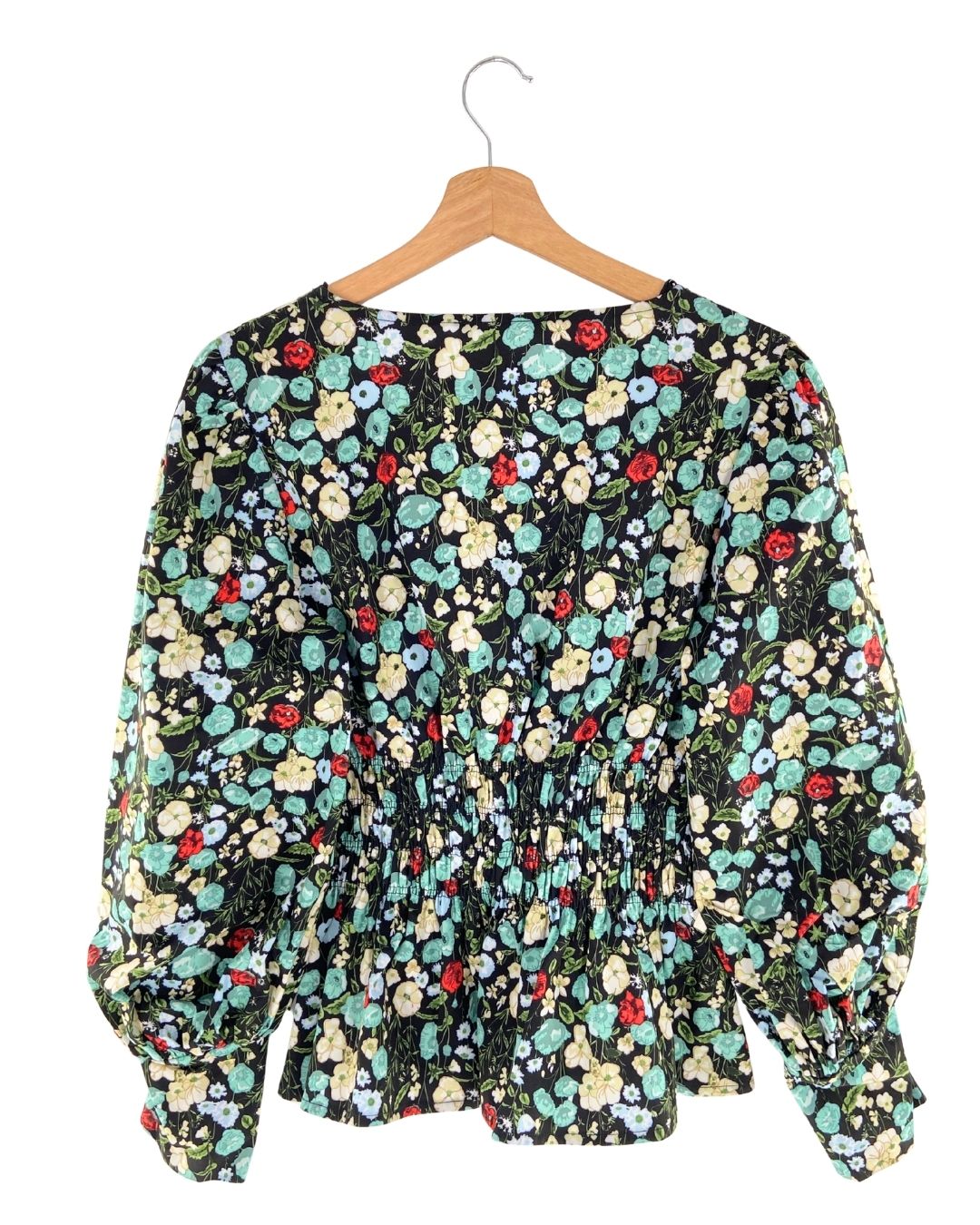 Blusa encauchada en cintura