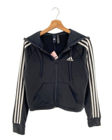 Chaqueta deportiva con capota