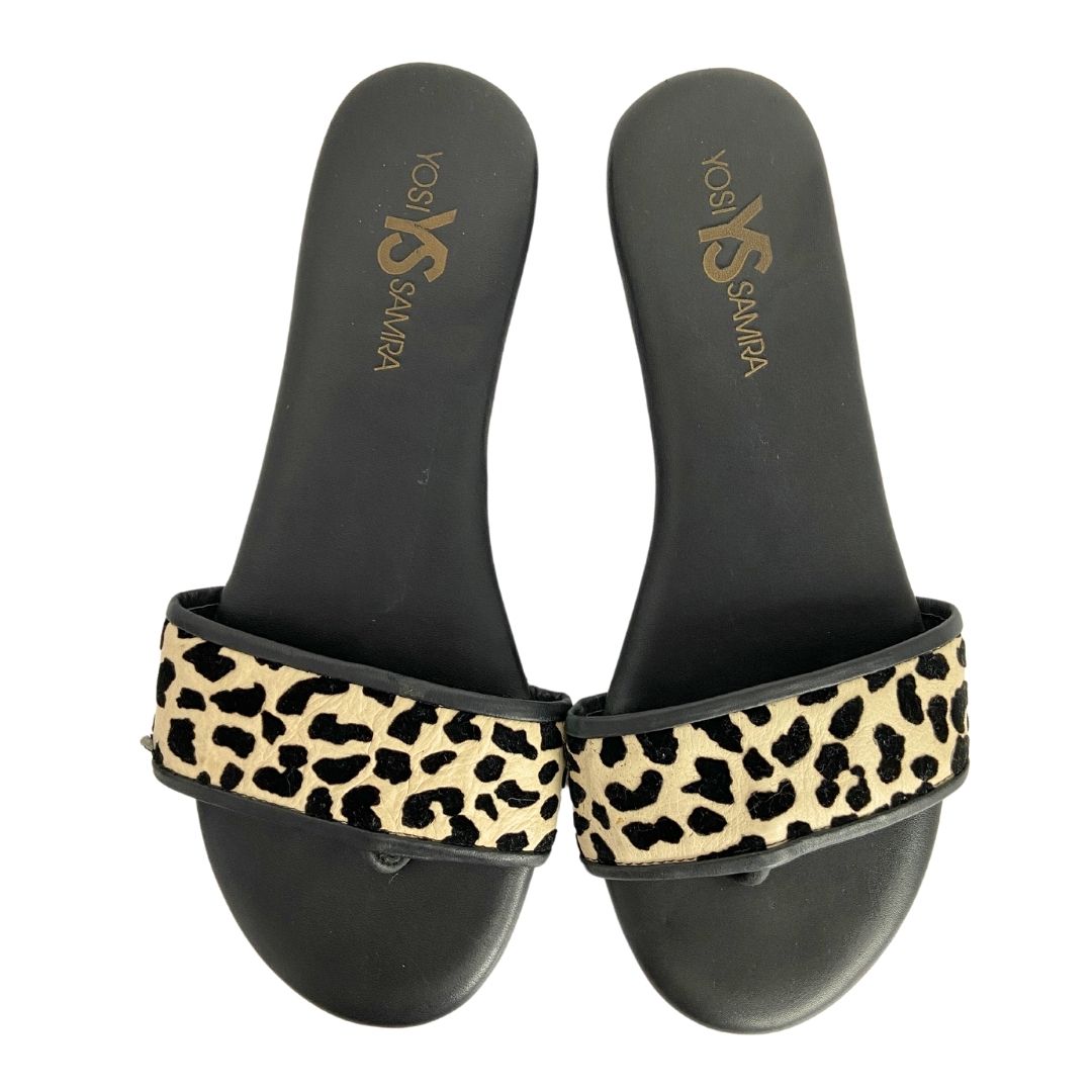 Sandalias bajas con animal print