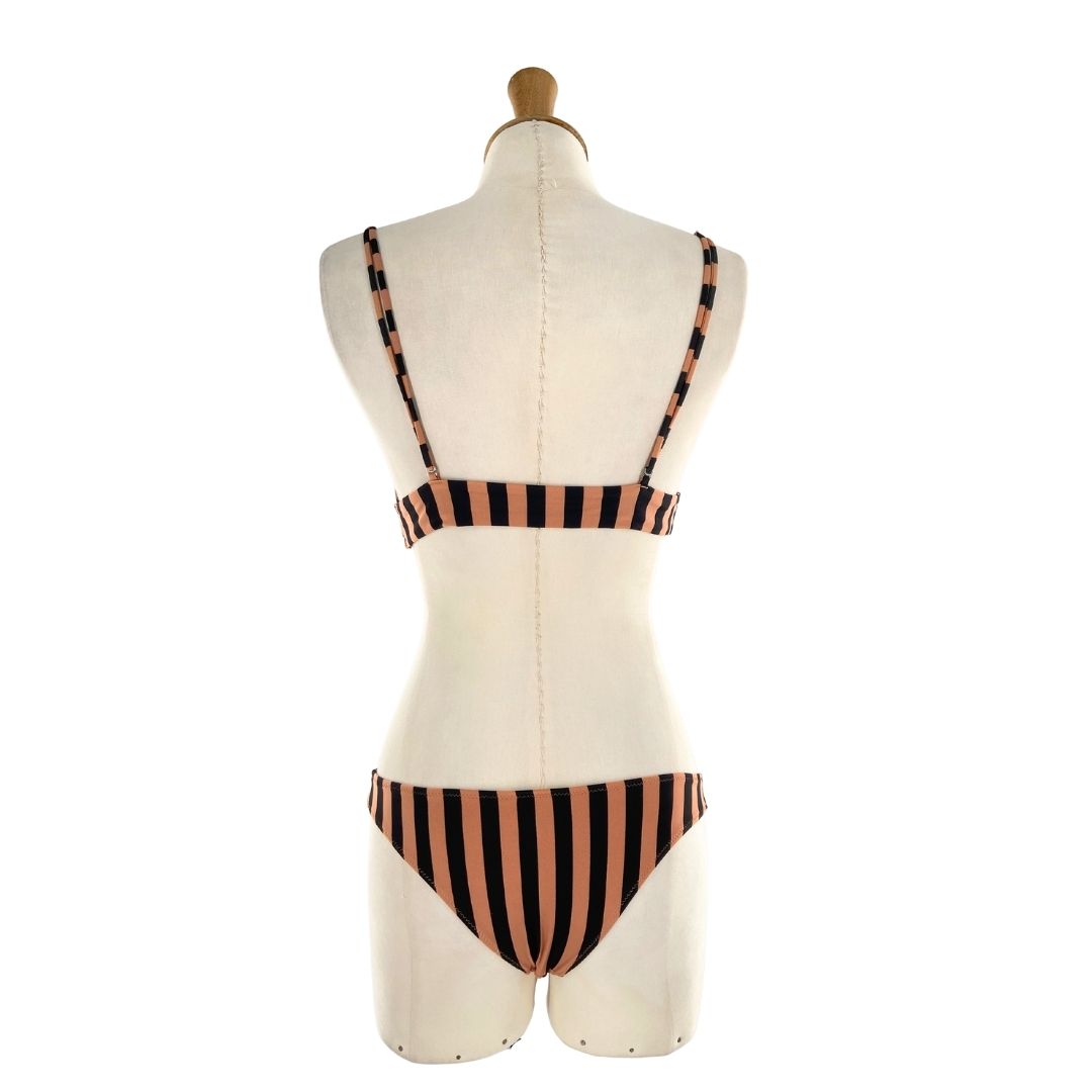 Vestido de baño a franjas