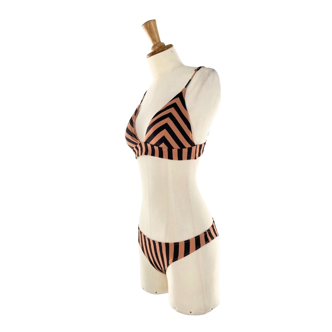 Vestido de baño a franjas