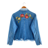 Chaqueta en denim wash bordada