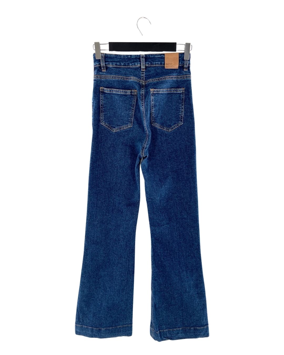 Jean flared costuras