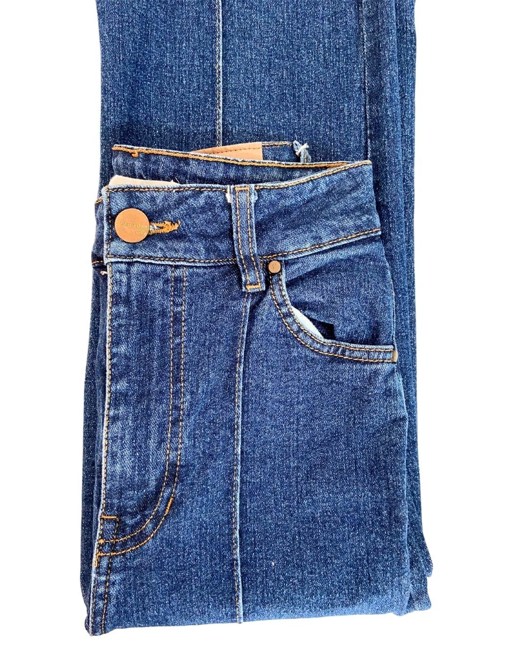 Jean flared costuras