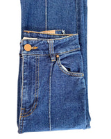Jean flared costuras