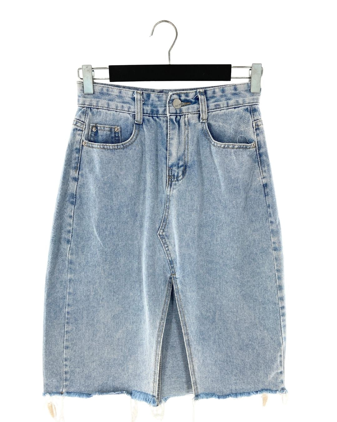 Falda midi en denim rigído