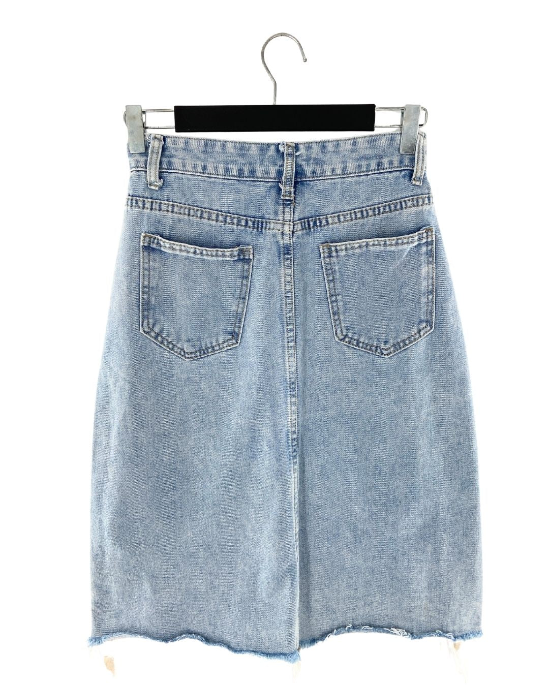 Falda midi en denim rigído
