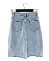 Falda midi en denim rigído