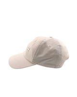Gorra ajustable con bordado