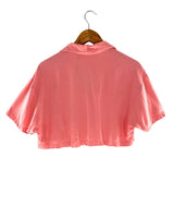 Camisa crop manga corta