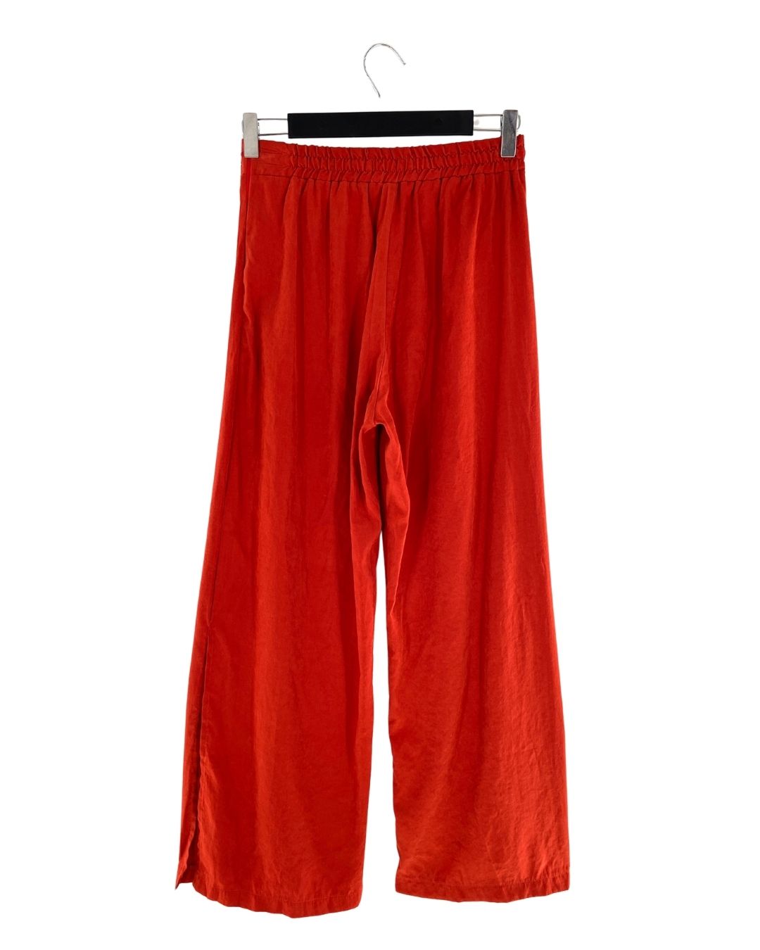 Pantalón wide leg abierto