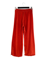 Pantalón wide leg abierto