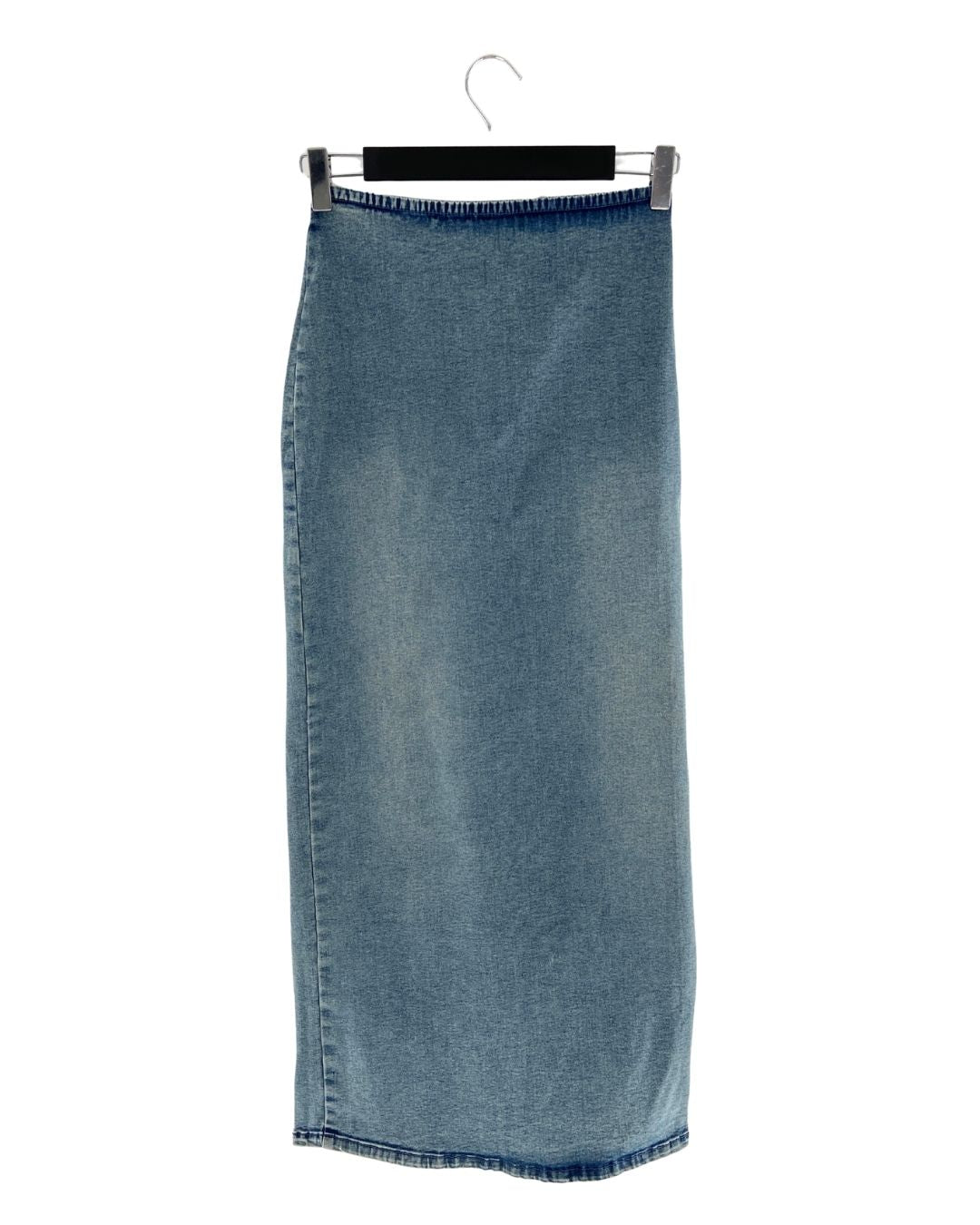 Maxi falda lápiz en denim