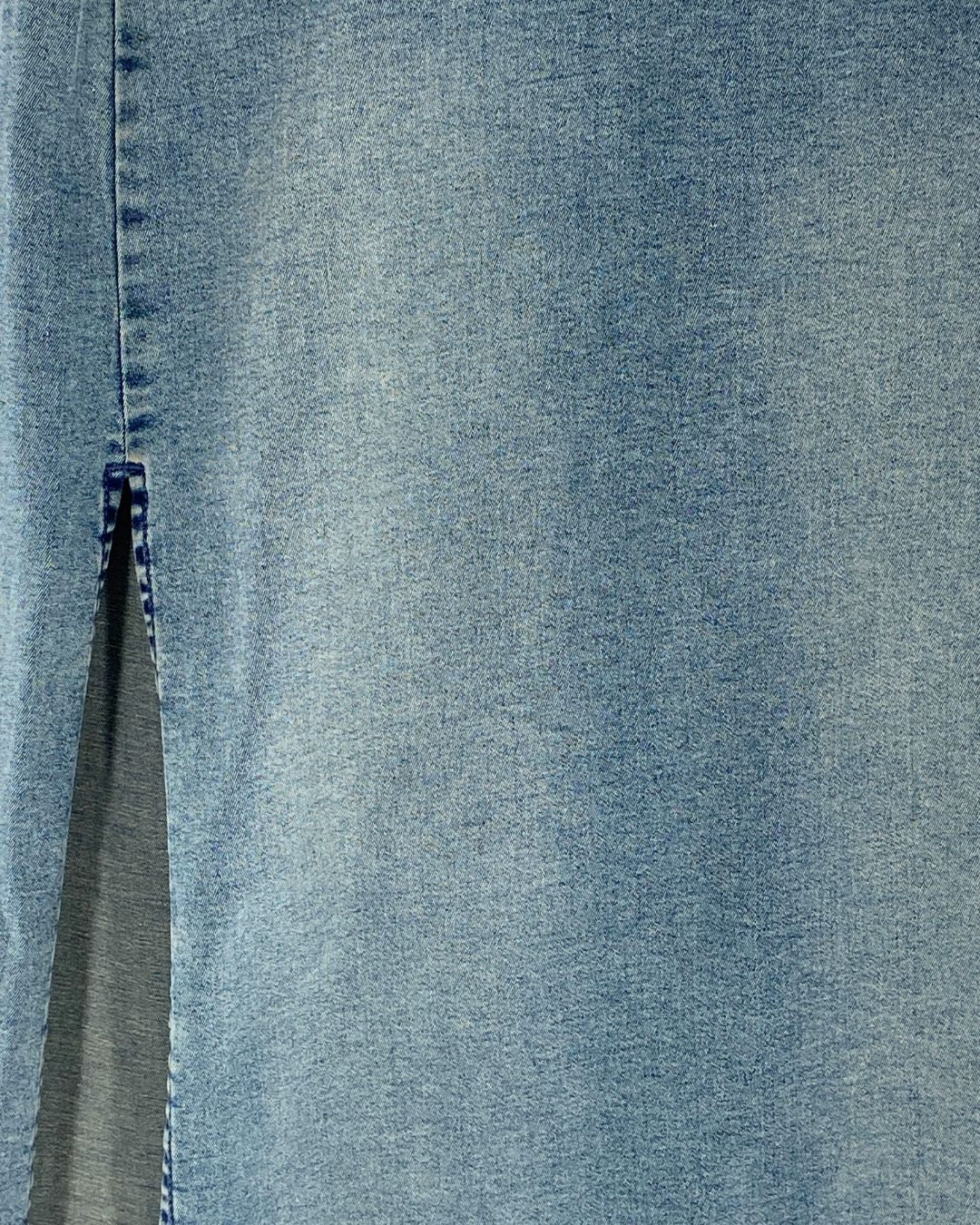 Maxi falda lápiz en denim