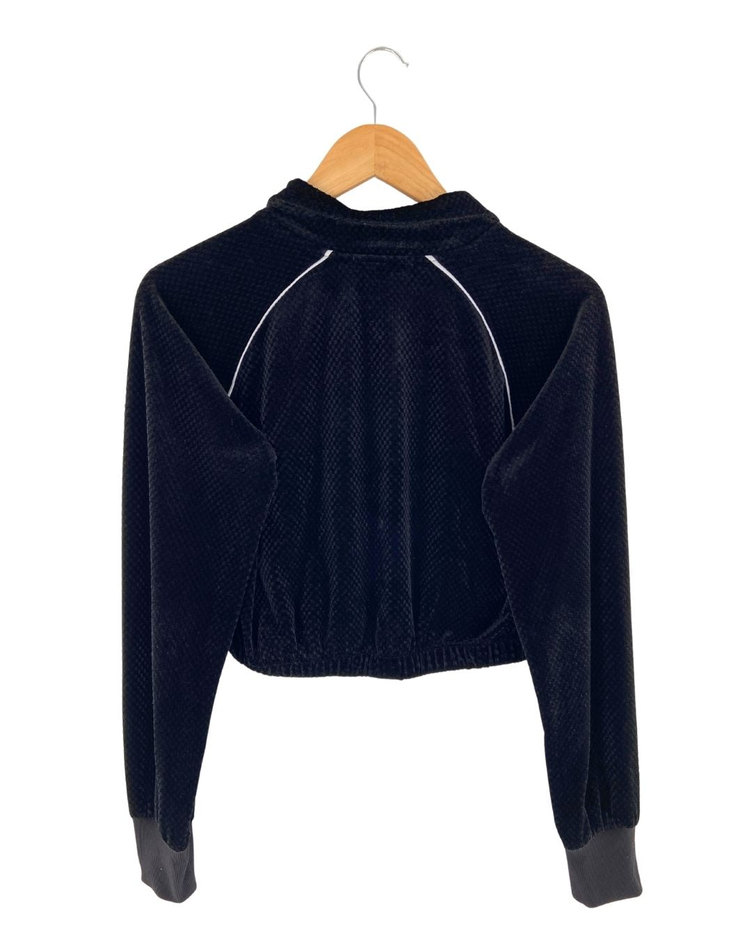 Chaqueta crop con textura