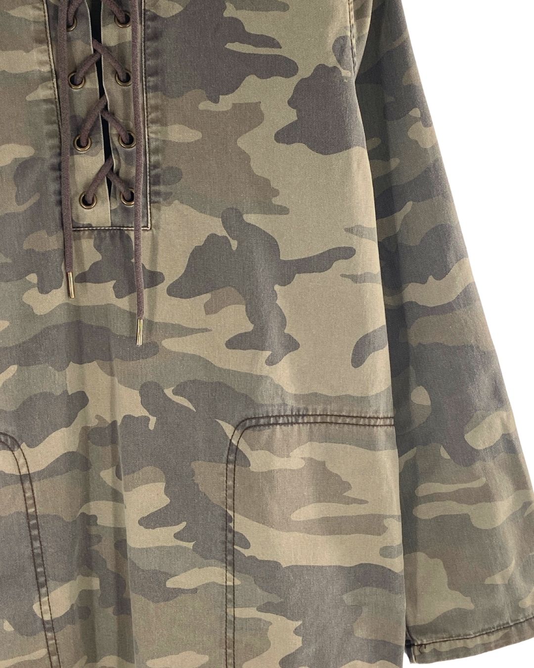 Camisa oversize lace up